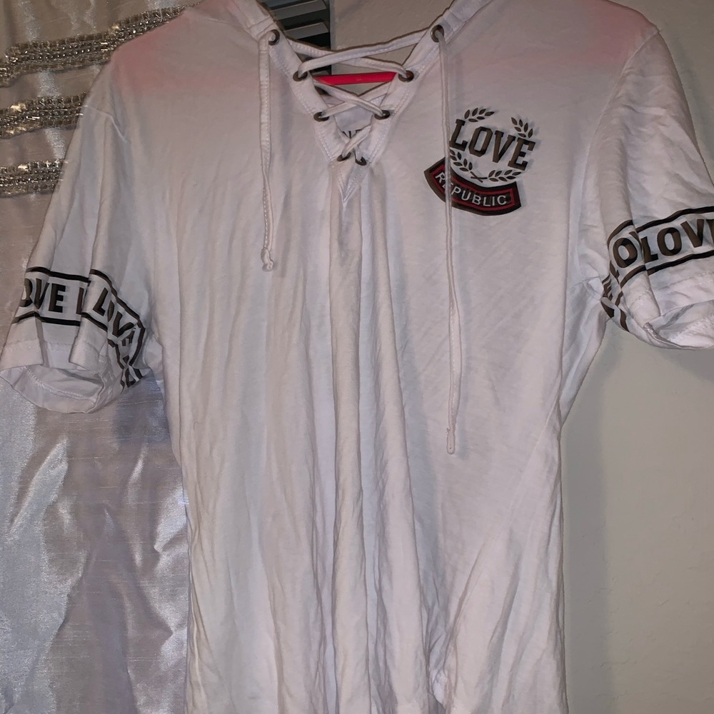 Laced up t-shirt with hoodie